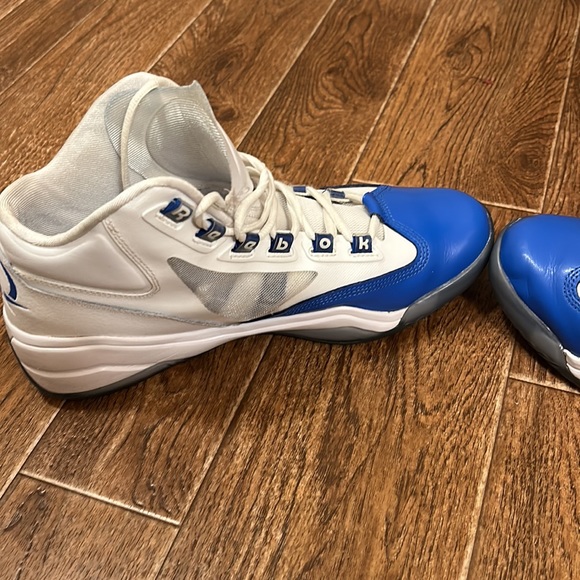 Blue, red and white Allen Iverson’s Q 96 Cross Examine - Picture 7 of 13